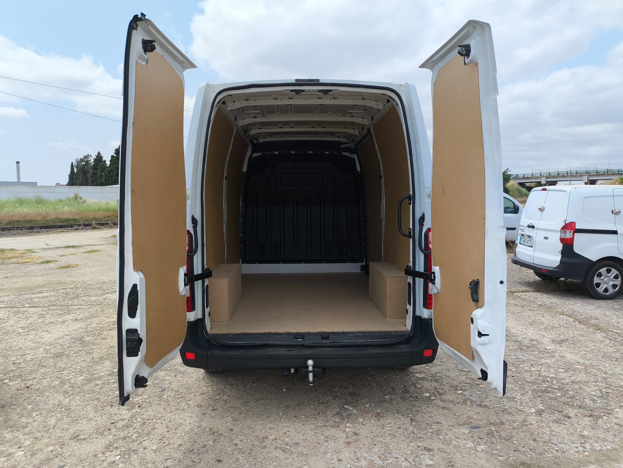 copy of FORD COURIER 1.6 TDCI 75 CV FURGON