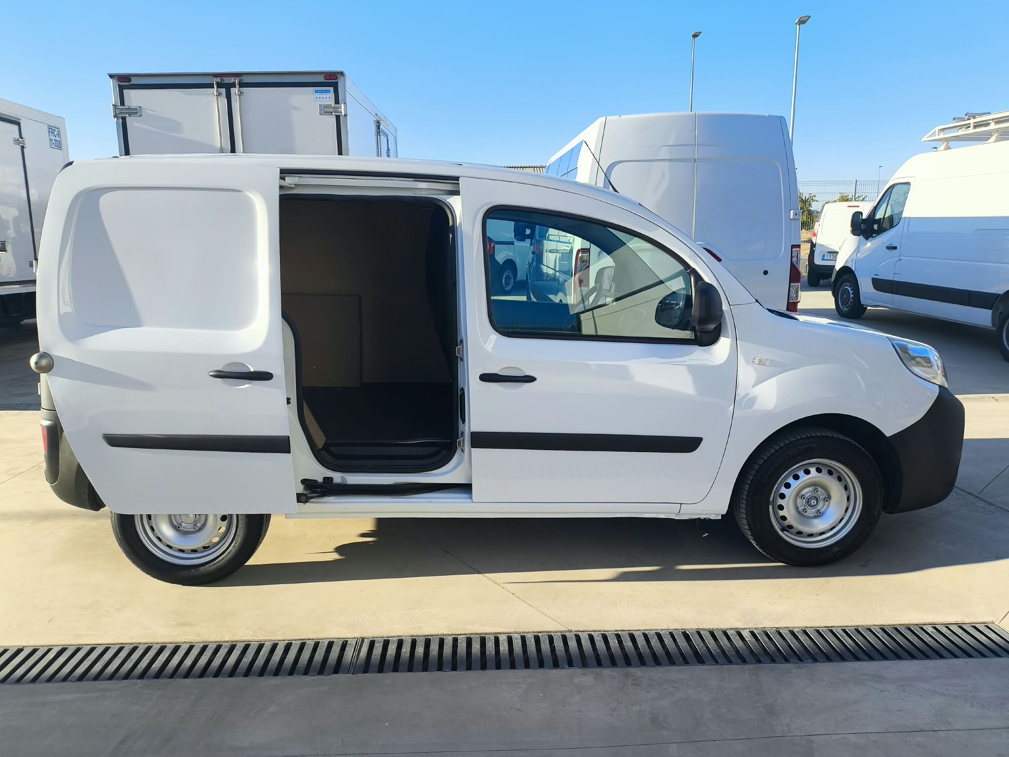 copy of FORD COURIER 1.6 TDCI 75 CV FURGON