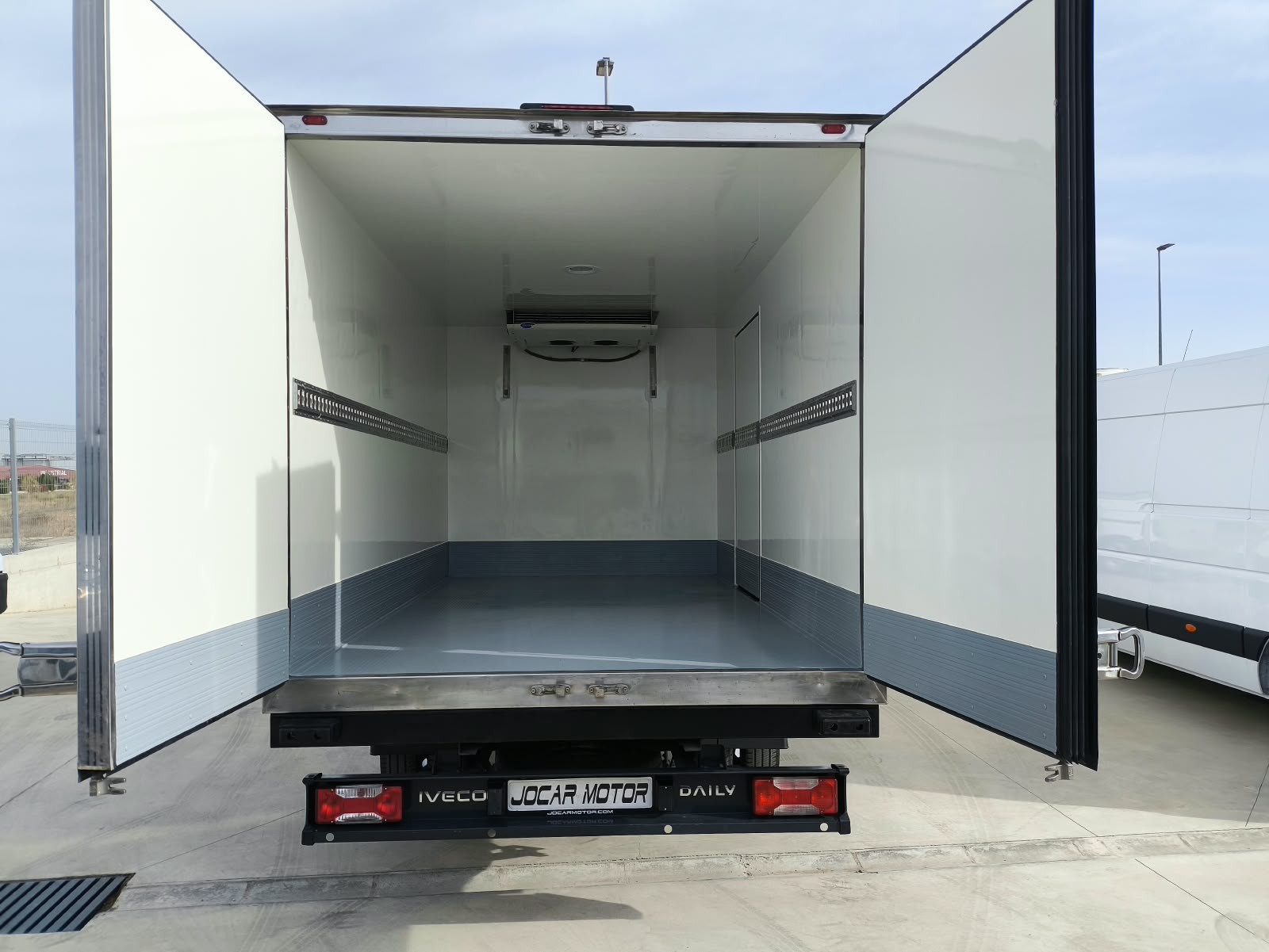 IVECO DAILY 35C14H 136CV CAJA FRIGORIFICA FRCX -20º