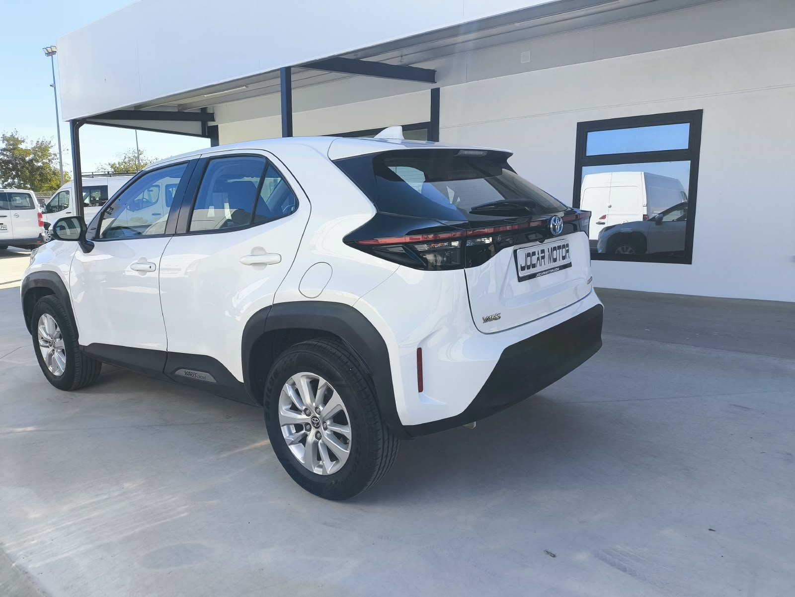 YARIS CROSS 120H E-CVT BUSINESS PLUS 116 CV