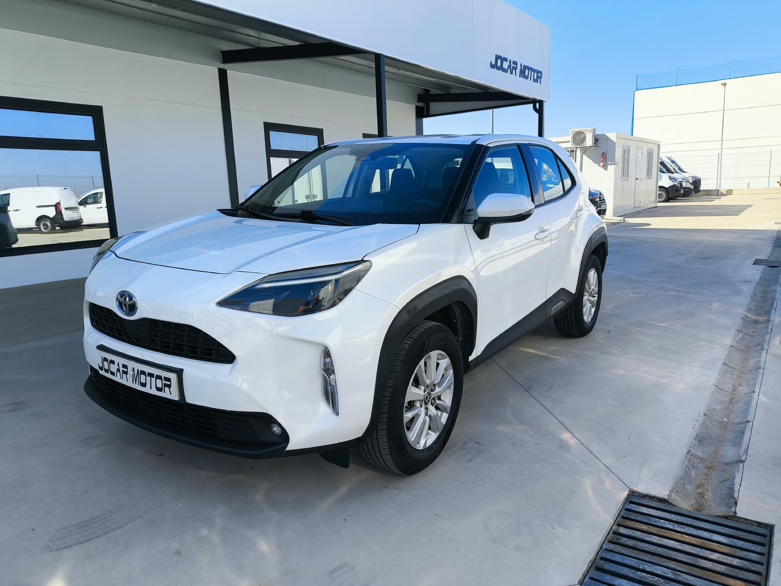 YARIS CROSS 120H E-CVT BUSINESS PLUS 116 CV